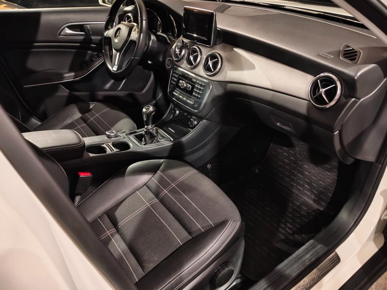 Mercedes GLA 180 UNIPROPRIETARIO SOLO 78000KM!!!