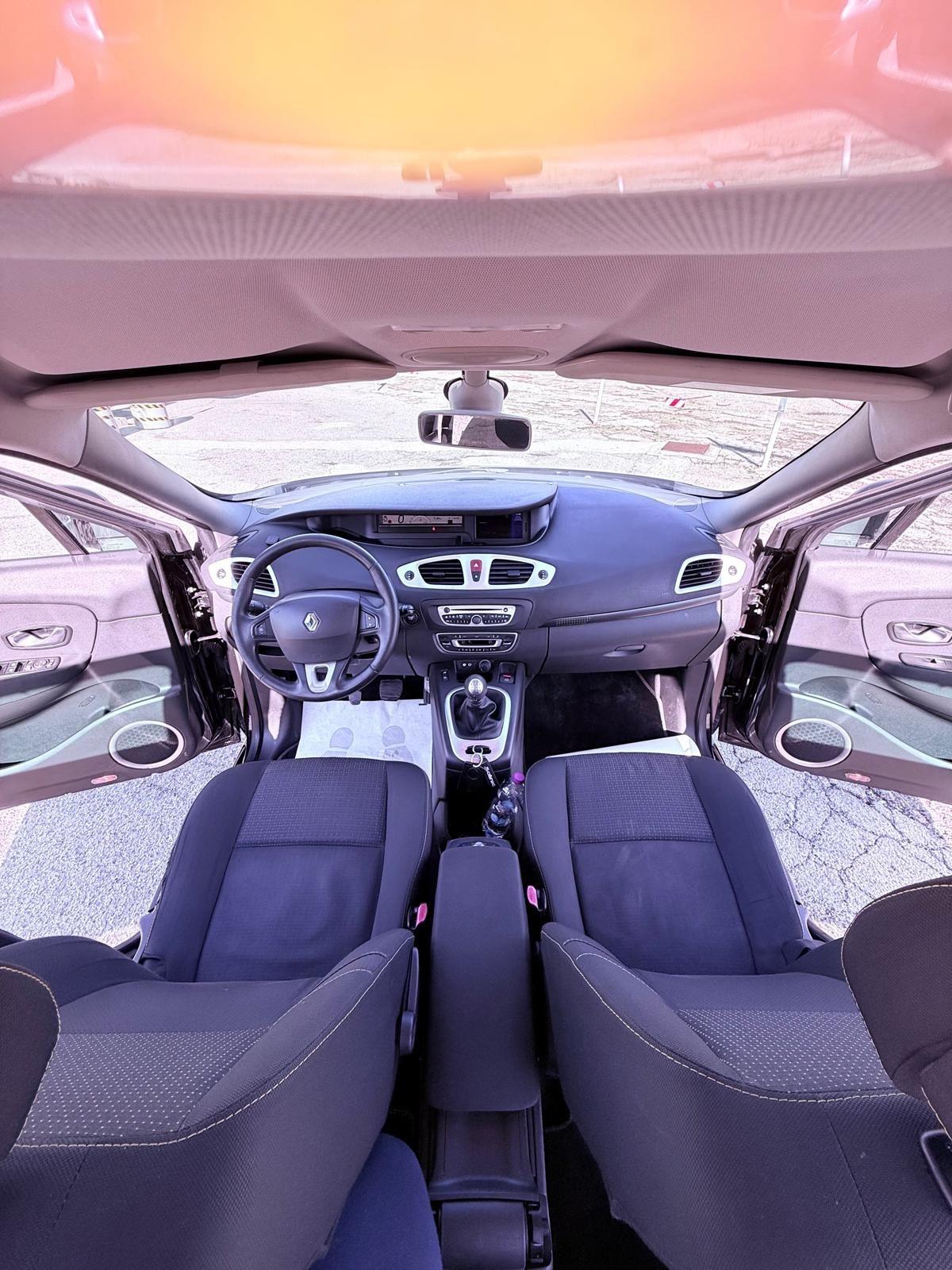 Renault Scenic Scénic X-Mod 1.6 GPL Dynamique