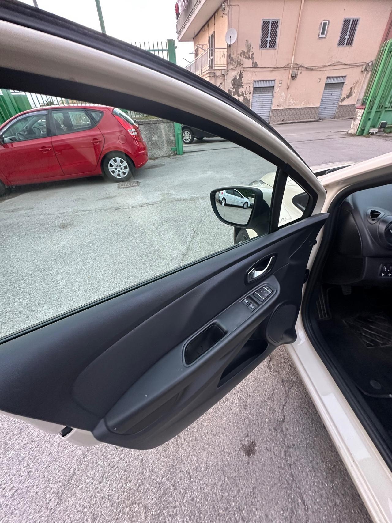 Renault Clio dCi 8V 75CV Start&Stop 5 porte Energy Zen
