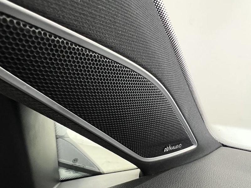 Volkswagen Golf Golf GTI Performance 2.0 245 CV TSI DSG 5p. BMT