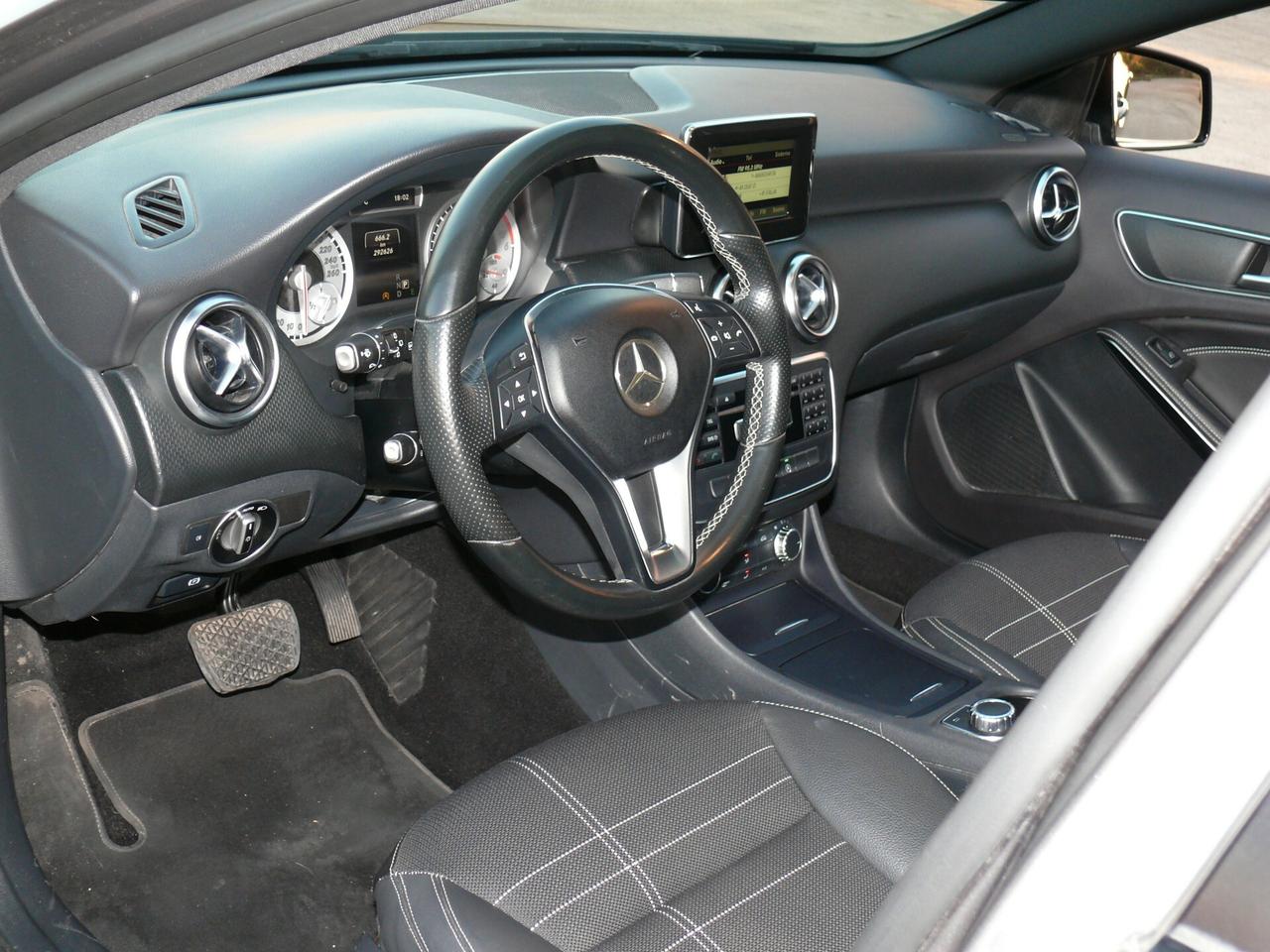 Mercedes-benz A 200 CDI Automatic Sport