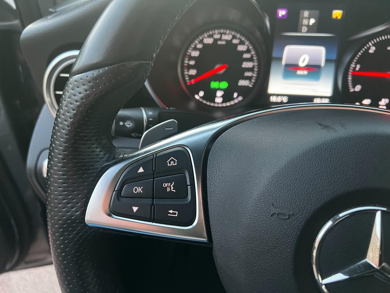 Mercedes-benz GLC Coupe 250 D 4Matic-AMG-2019