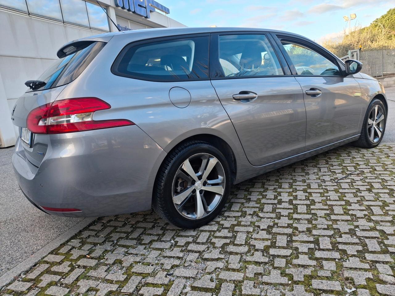 Peugeot 308-1.6 HDi 100 SW Business*SOLO 79000 KM.*