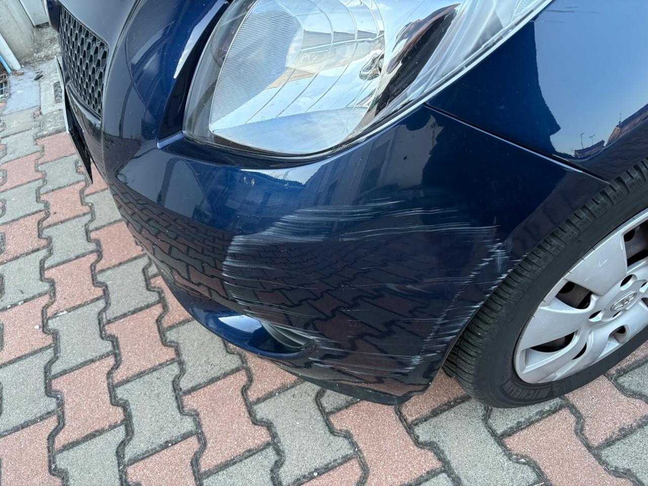 Toyota Yaris 1.0 5 porte Sol
