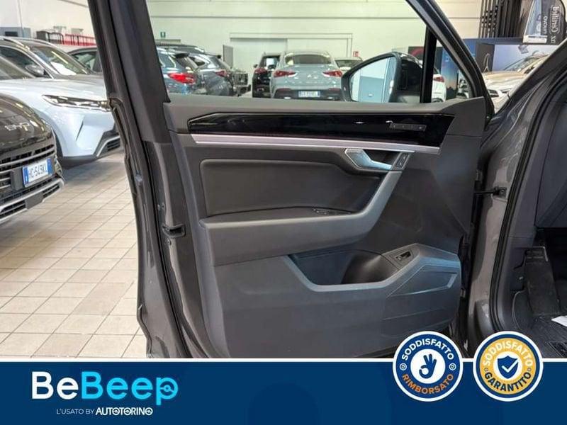 Volkswagen Touareg 3.0 V6 TDI ATMOSPHERE R-LINE EXTERIOR PACK