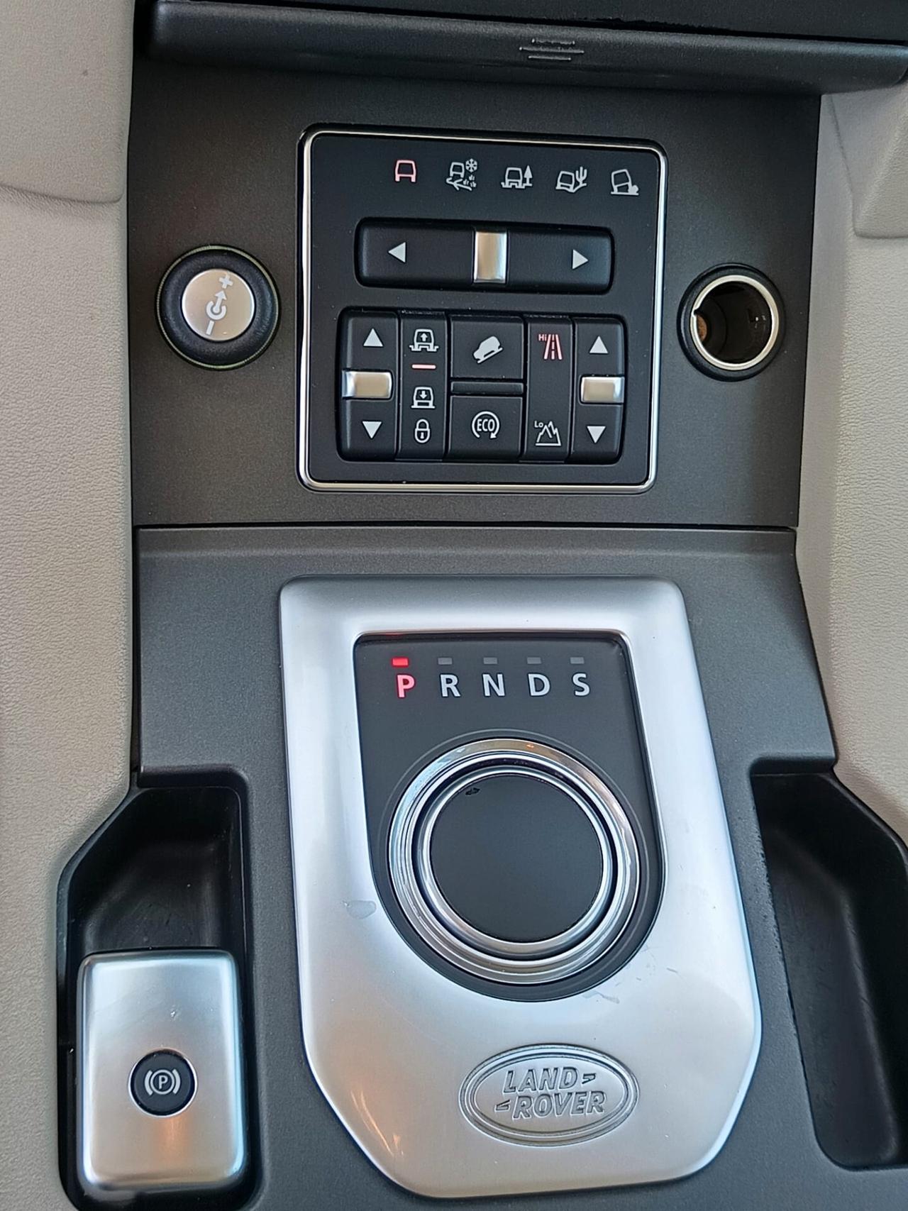 Land Rover Discovery 2015 - 3.0 SDV6 HSE LB AUTOMOBILI