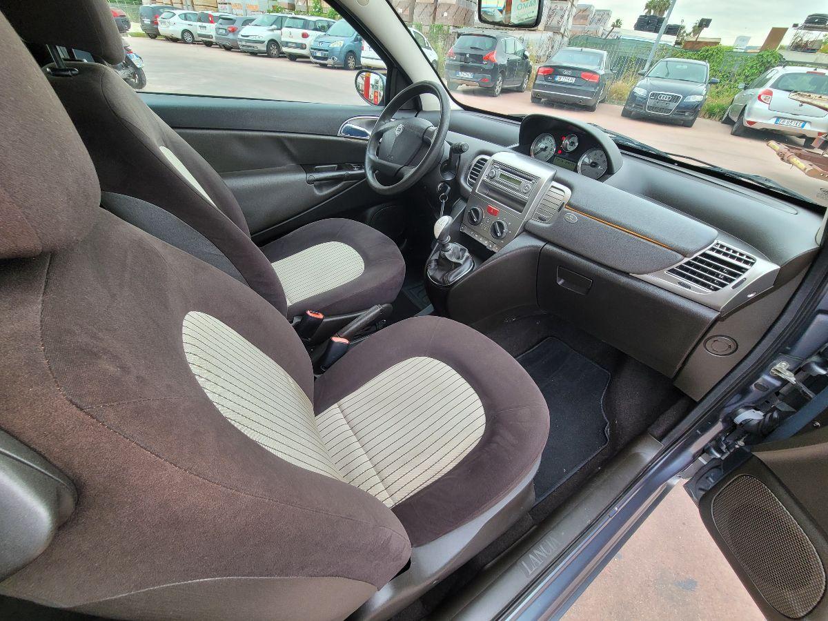LANCIA - Ypsilon - 1.2 Argento