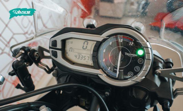 TRIUMPH Tiger 800 TIGER 800