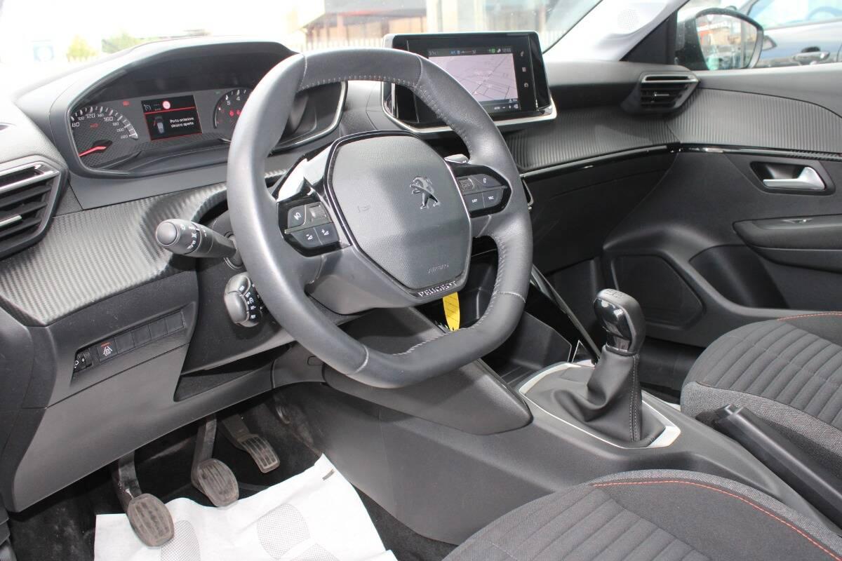 Peugeot 208 1.2 puretech Active s&s 75cv Con NAVIGATORE