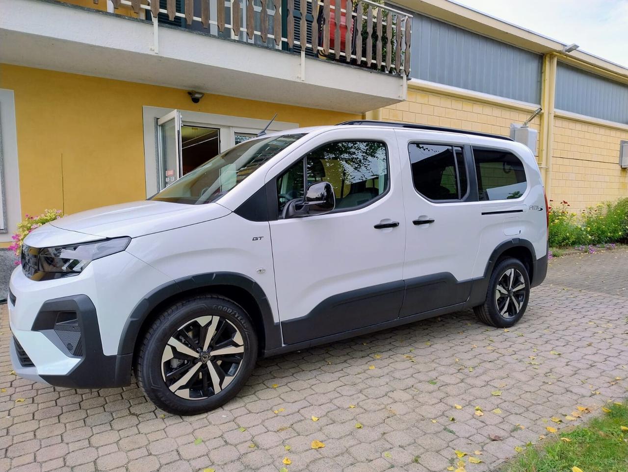 PEUGEOT RIFTER TRASPORTO DISABILI RIBASSATO