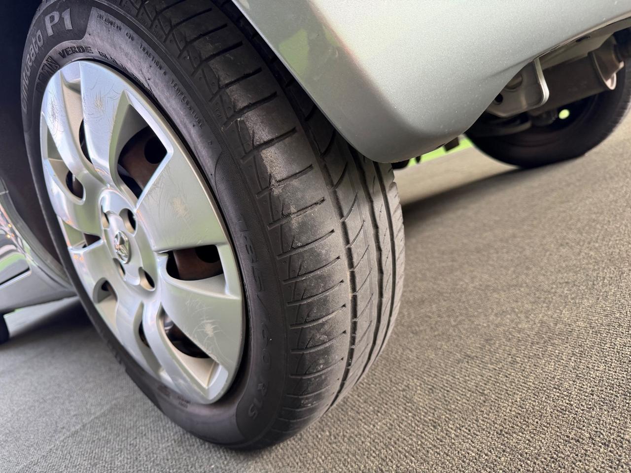 Toyota Yaris 1.3 CAMBIO AUTOMATICO -SOLO 93.500KM-