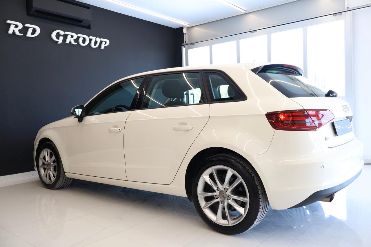 Audi A3 1.6 TDI clean diesel S tronic Attraction