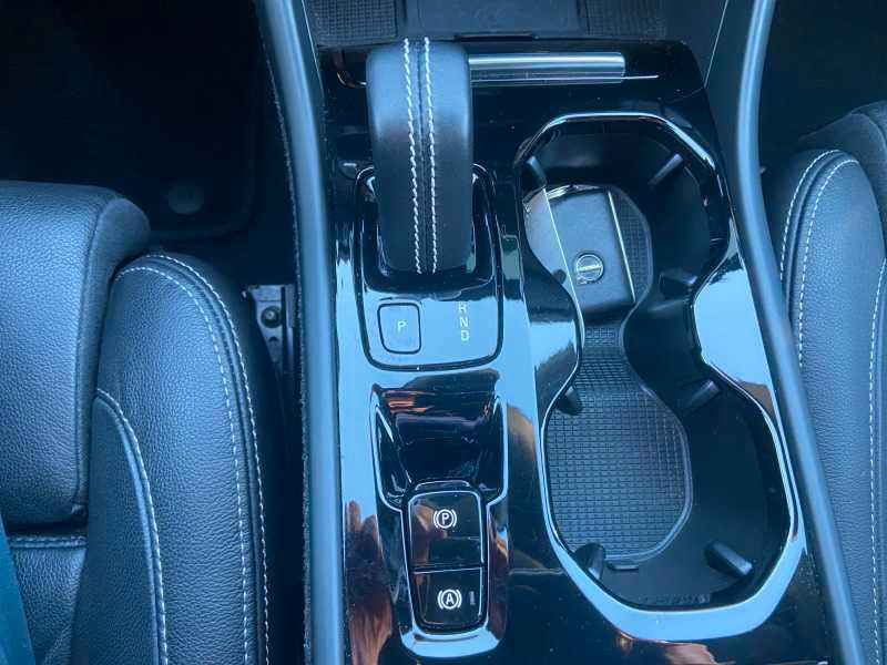 VOLVO XC40 2.0 d3 R-design GearTr.