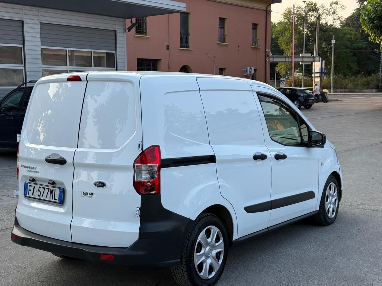 Ford Transit Courier Transit Courier 1.5 TDCi 75CV Van Trend