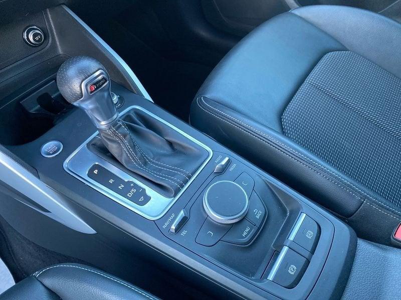 Audi Q2 35 2.0 tdi Identity Black quattro 150cv s-tronic my20