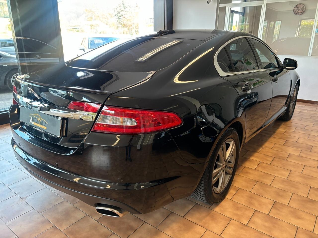 Jaguar XF 2.7d Premium Luxury auto*