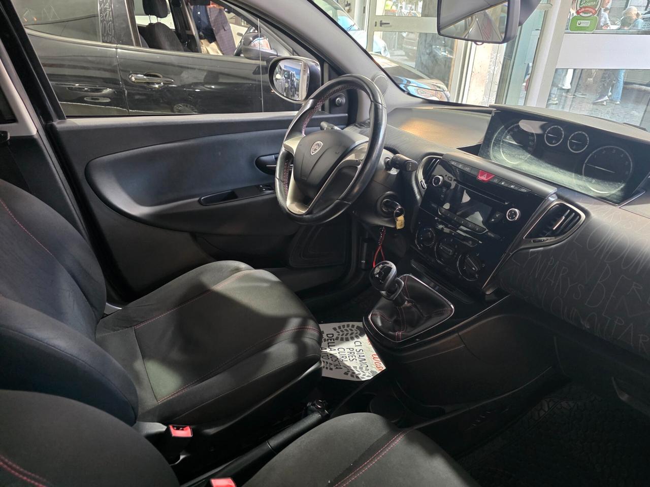 Lancia Ypsilon 1.2 GPL 69cv 1 PROPRIETARIO