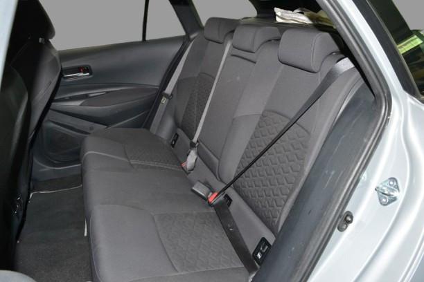 TOYOTA COROLLA - 1.8 HYBRID BUSINESS