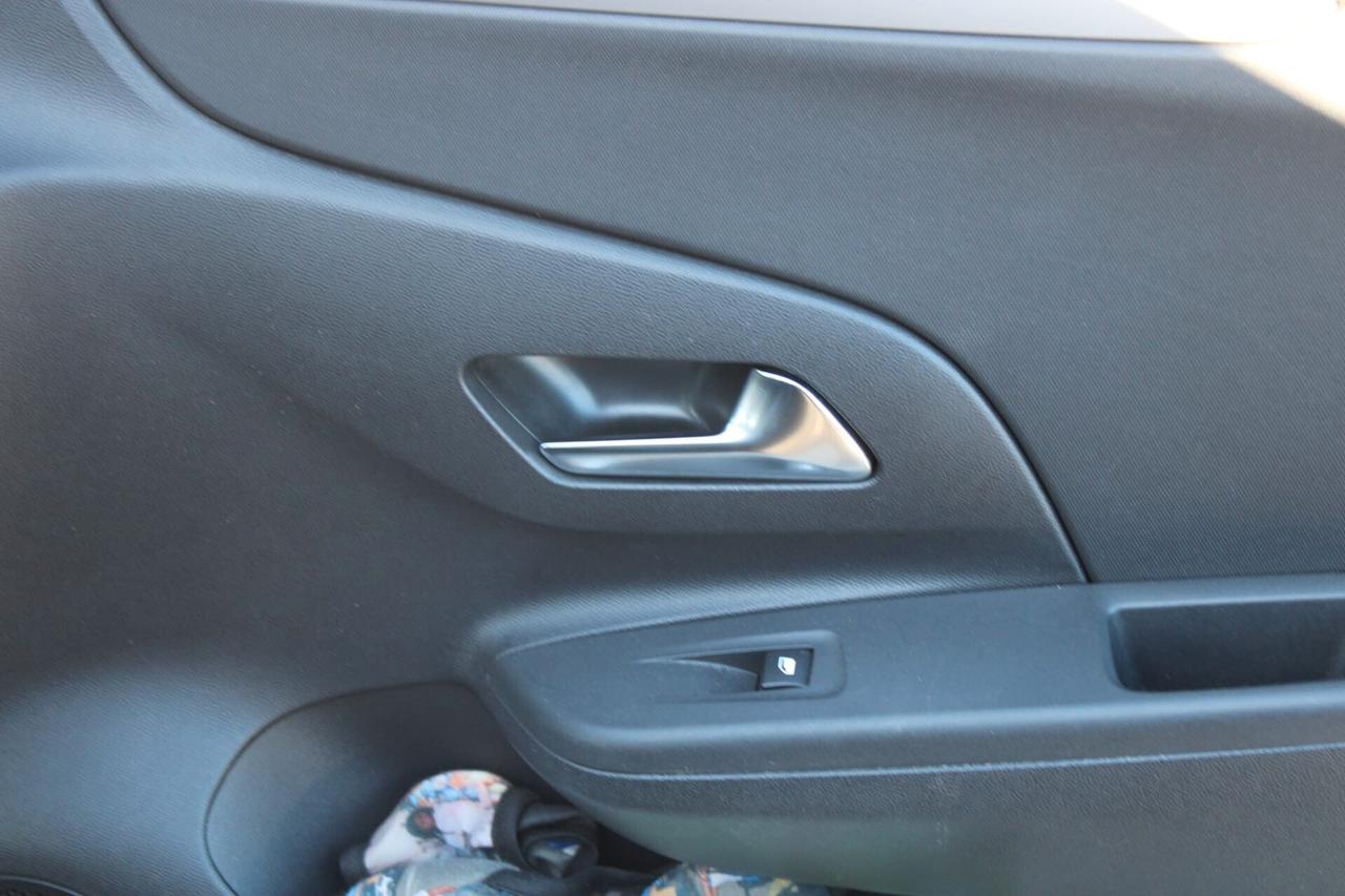 Opel Corsa 1.2 100 CV Ultimate