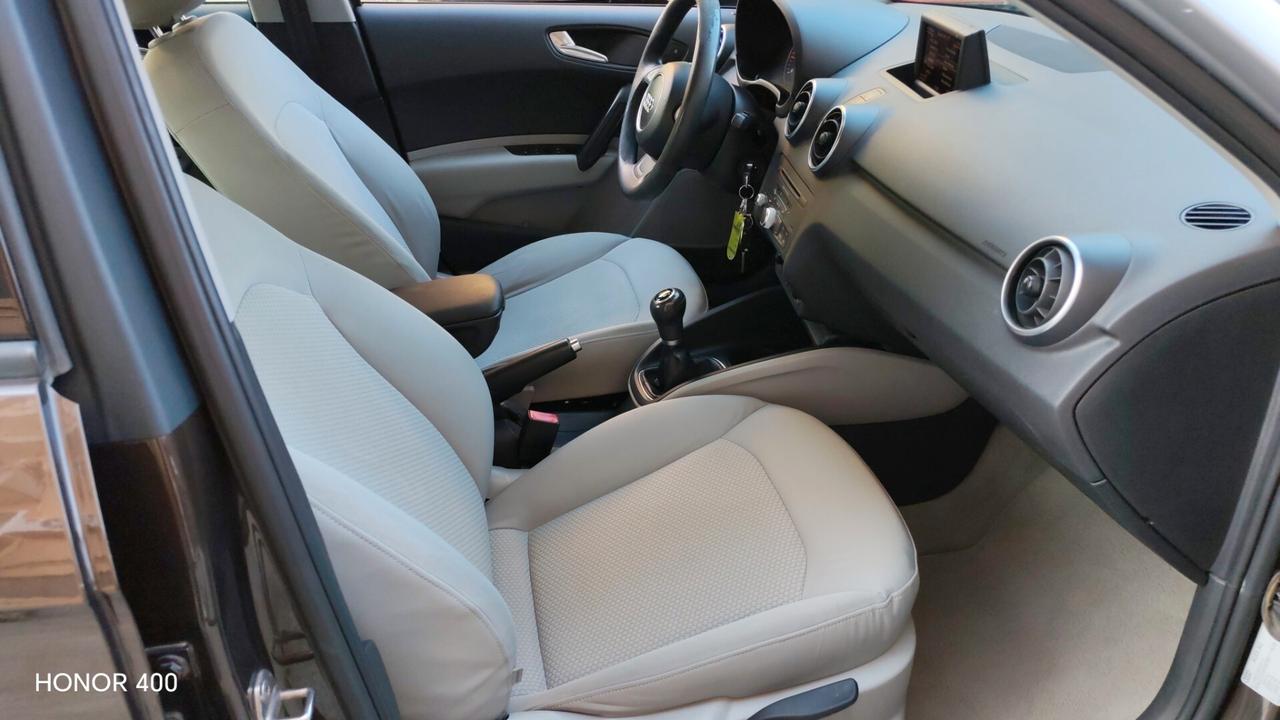 Audi A1 SPB 1.6 TDI Attraction