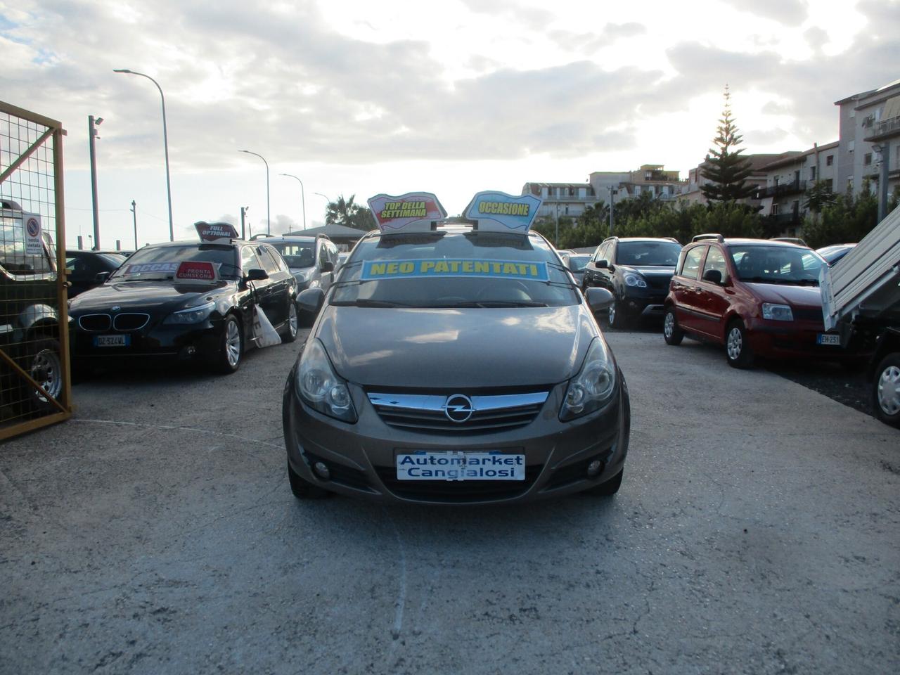 Opel Corsa 1.2 OK NEOPATENTATI 2011