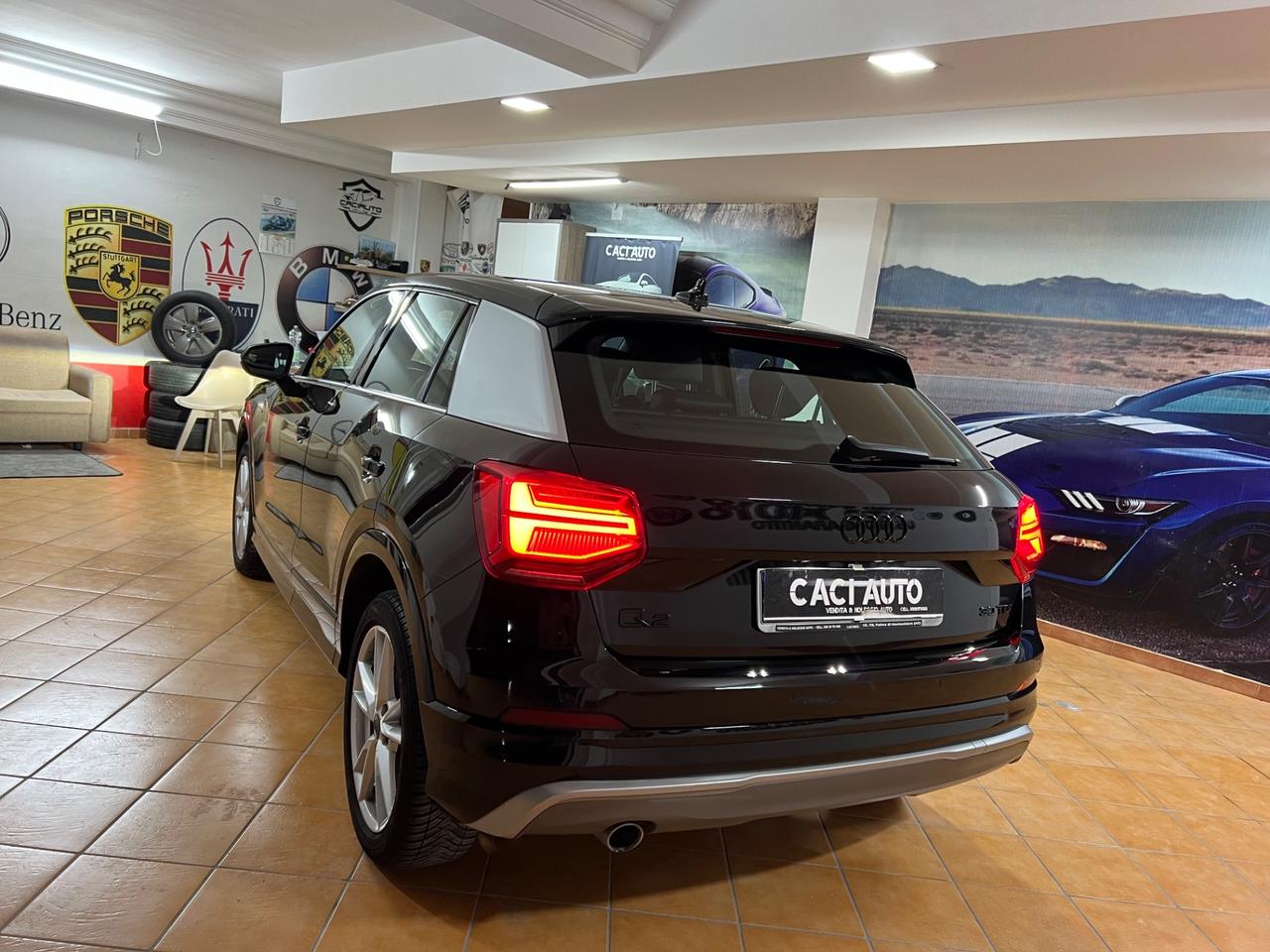 Audi Q2 30 TDI S tronic Identity Black S Line