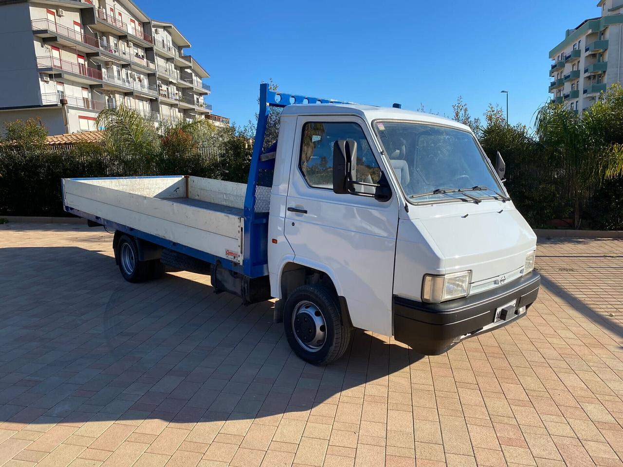 NISSAN CASSONATO TD RUOTE GEMELLATE