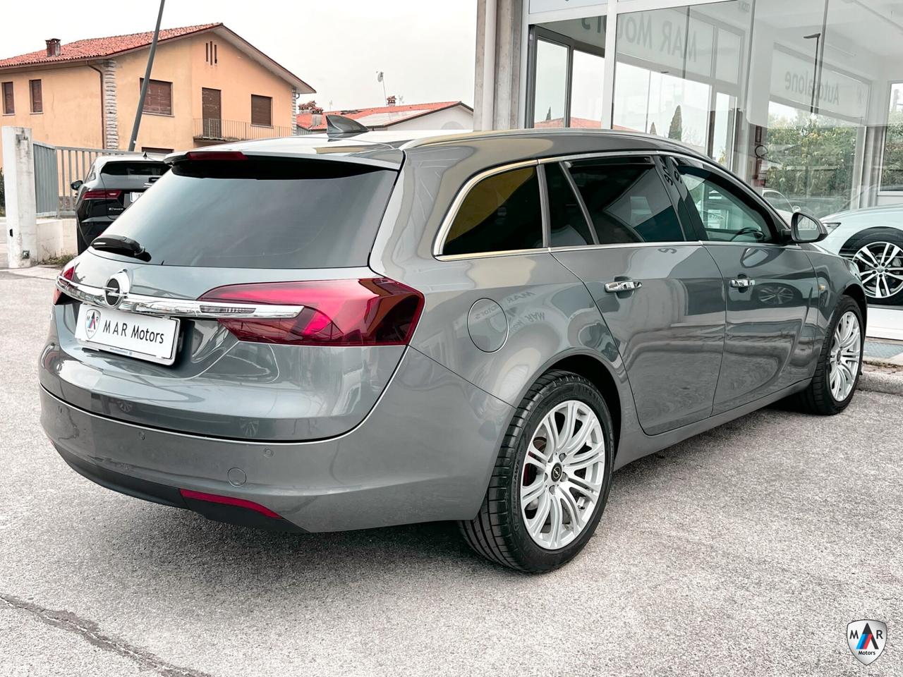 Opel Insignia 1.6 CDTI 136CV Sports Tourer aut. Cosmo Business