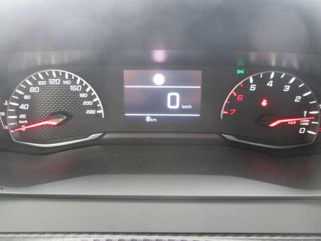 Peugeot 208 1.2 puretech Style 100cv KM0 PREZZO REALE
