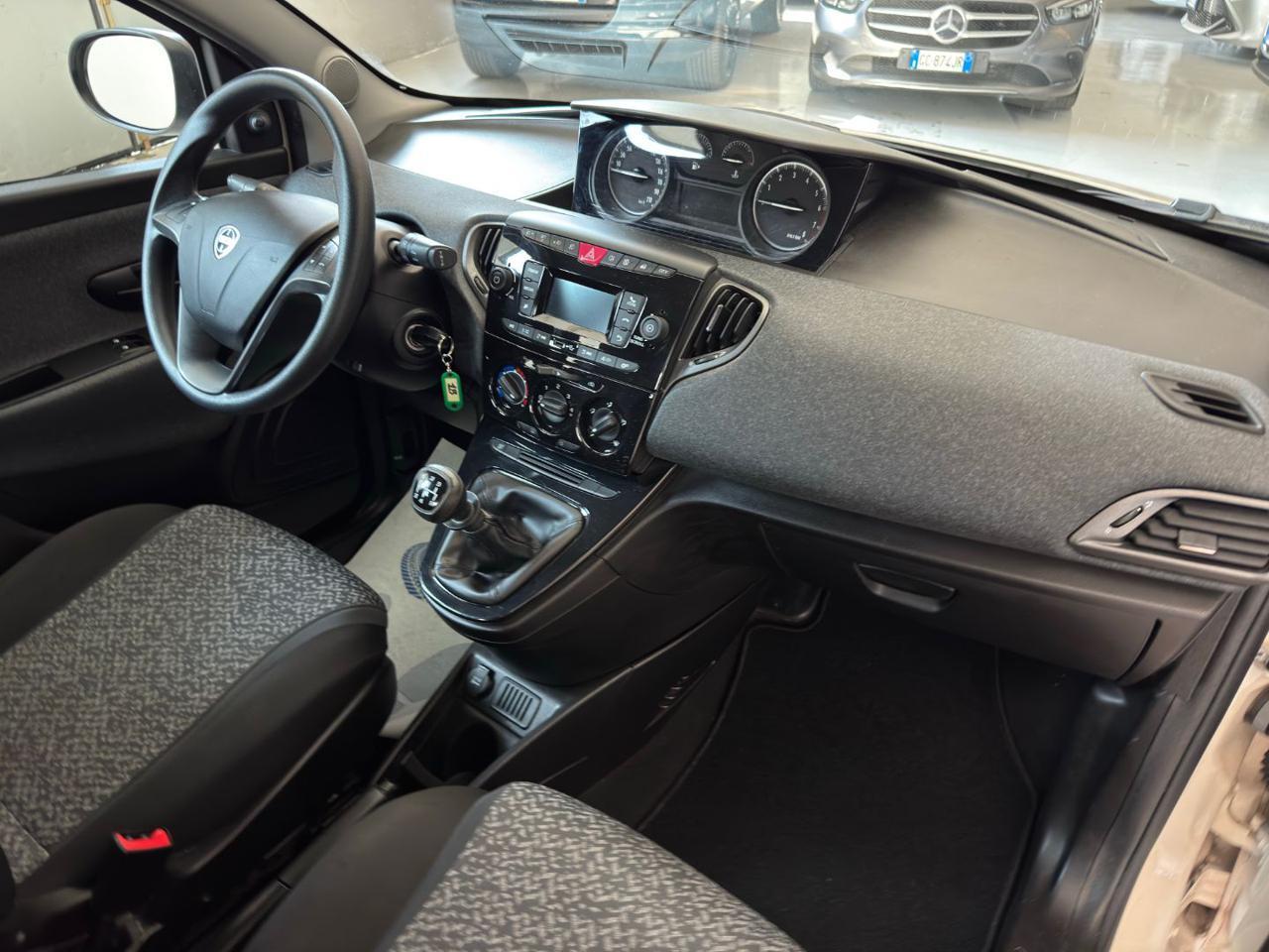 LANCIA Ypsilon 1.2 69 CV 5 porte Elefantino Blu