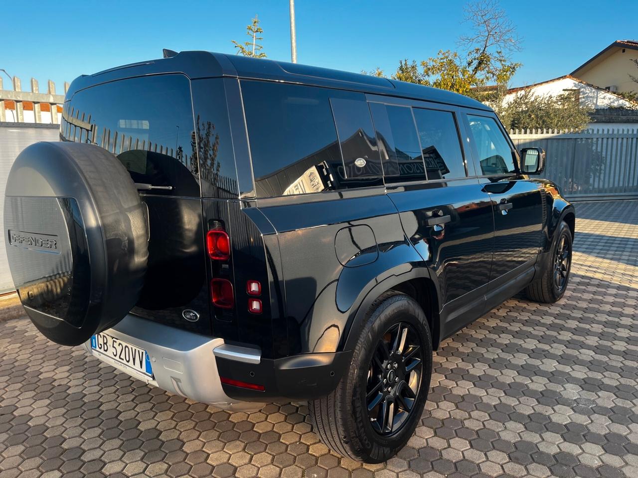 Land Rover Defender 110 2.0 SD4 AWD Auto S