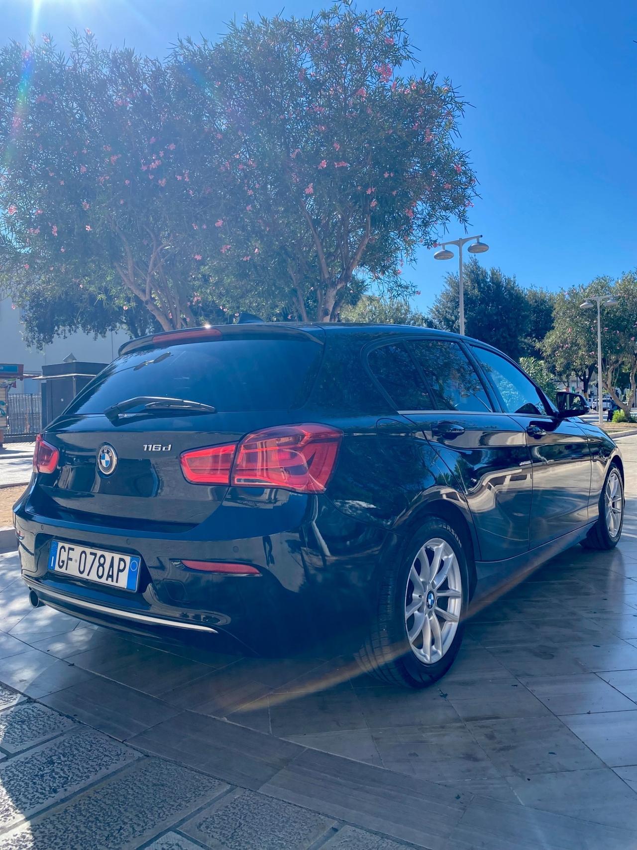 Bmw 116d 5p. Urban 1.5