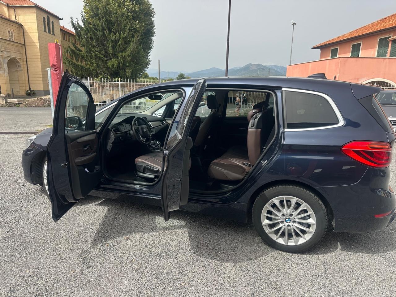 Bmw Serie 2 Gran Tourer 220d Luxury aut.