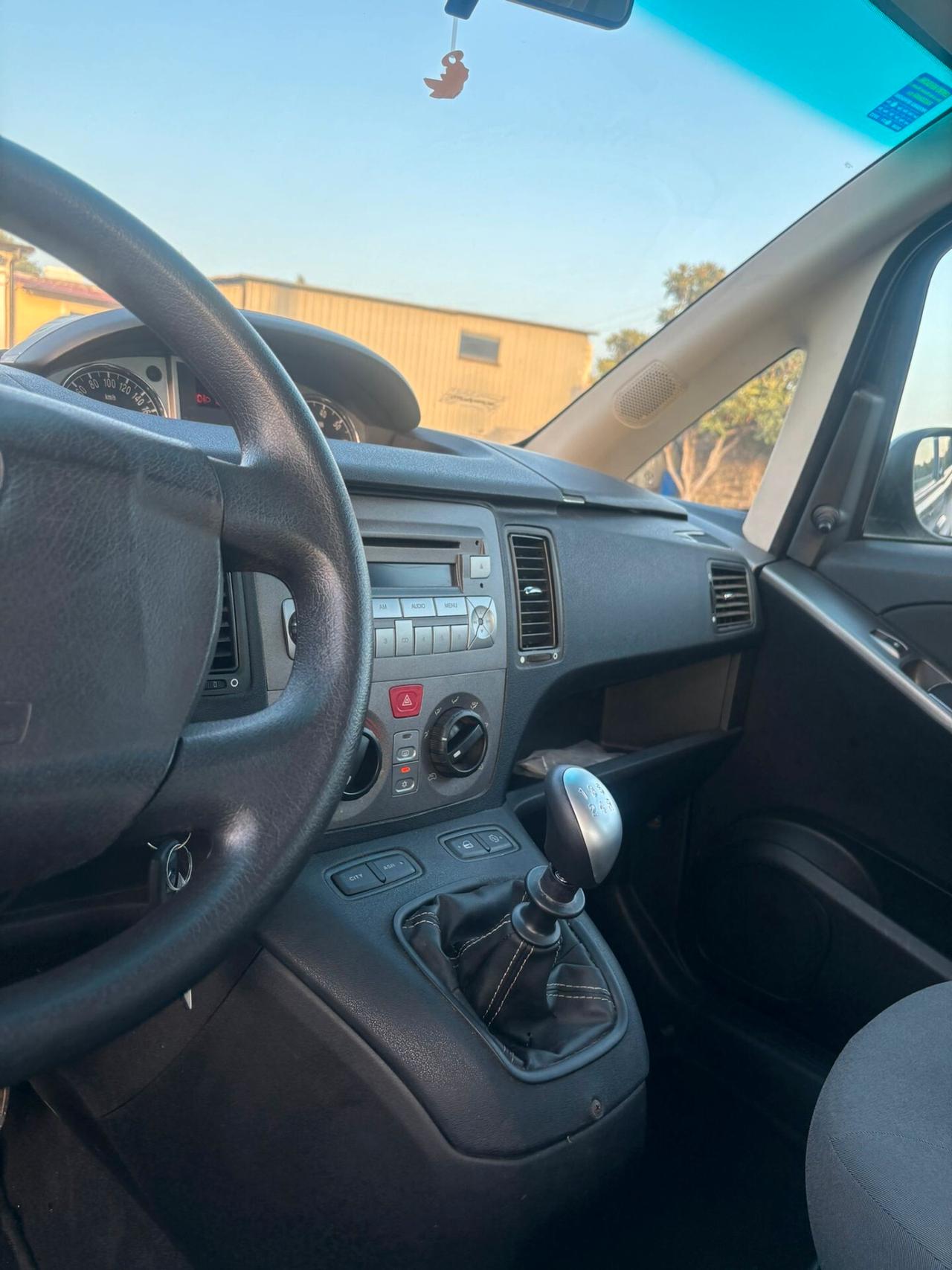 Lancia MUSA 1.4 16V 5th Avenue