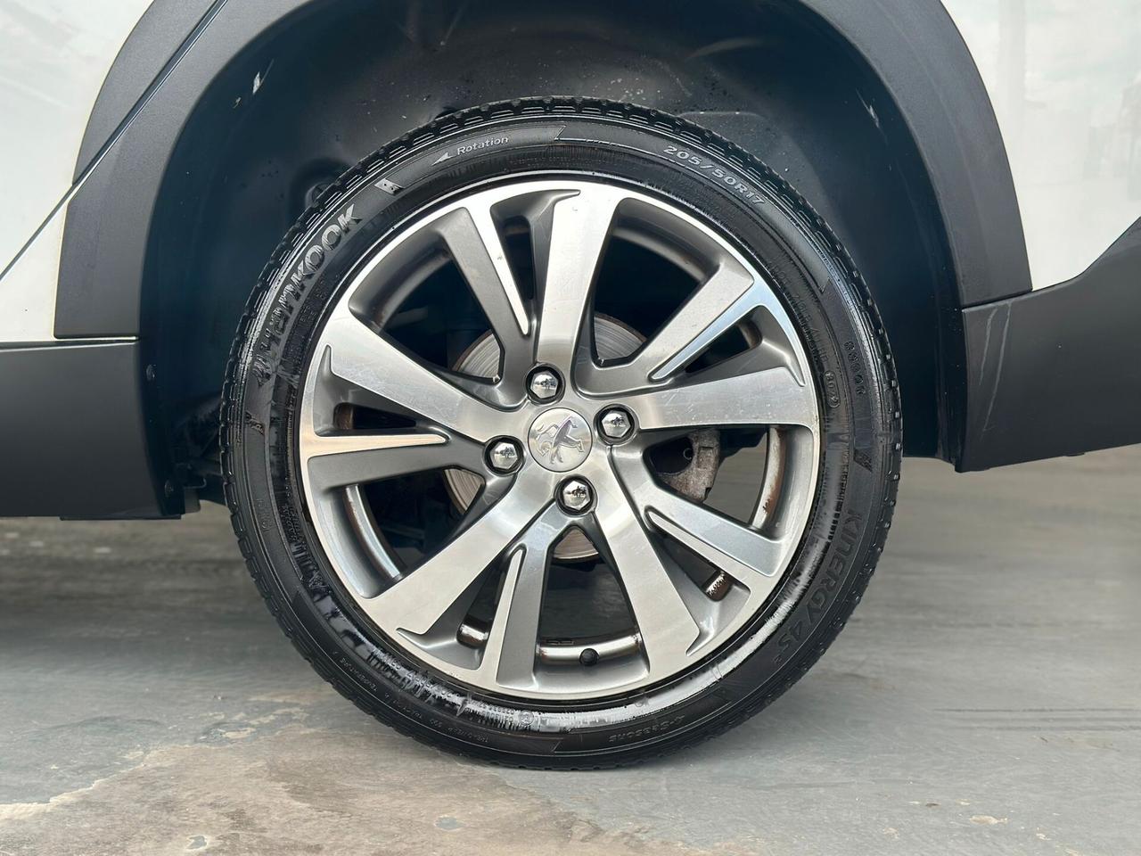 Peugeot 2008 BlueHDi 100 Allure 2016