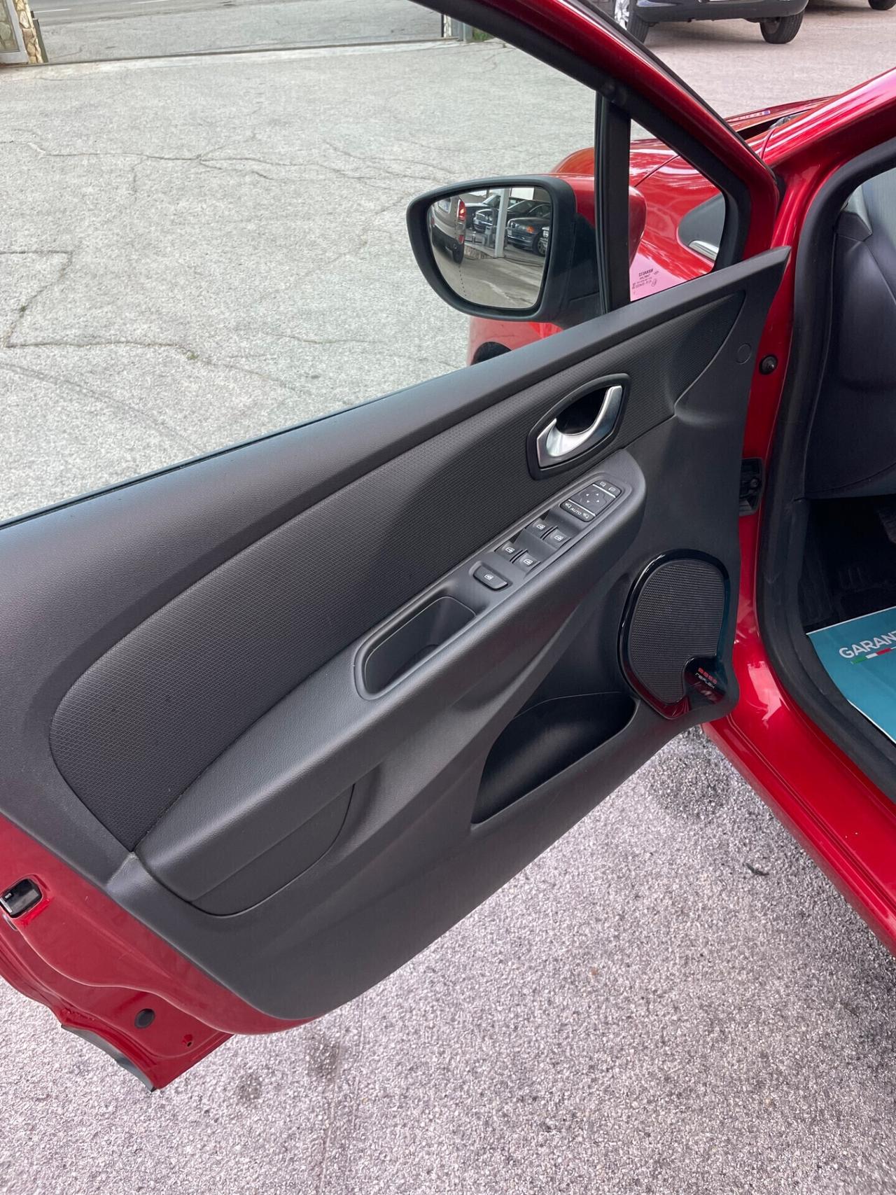 Renault Clio dCi 8V 75 CV Start&Stop 5 porte Energy Duel2