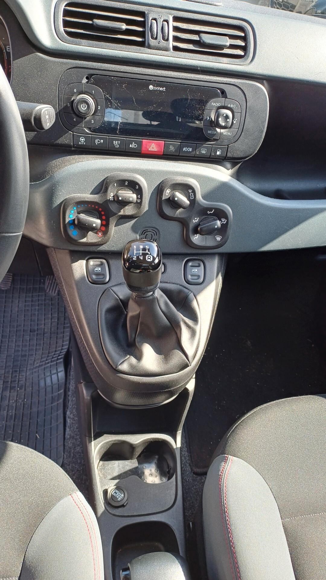 Fiat Panda 0.9 TwinAir Turbo Natural Power Lounge 2018 FULL