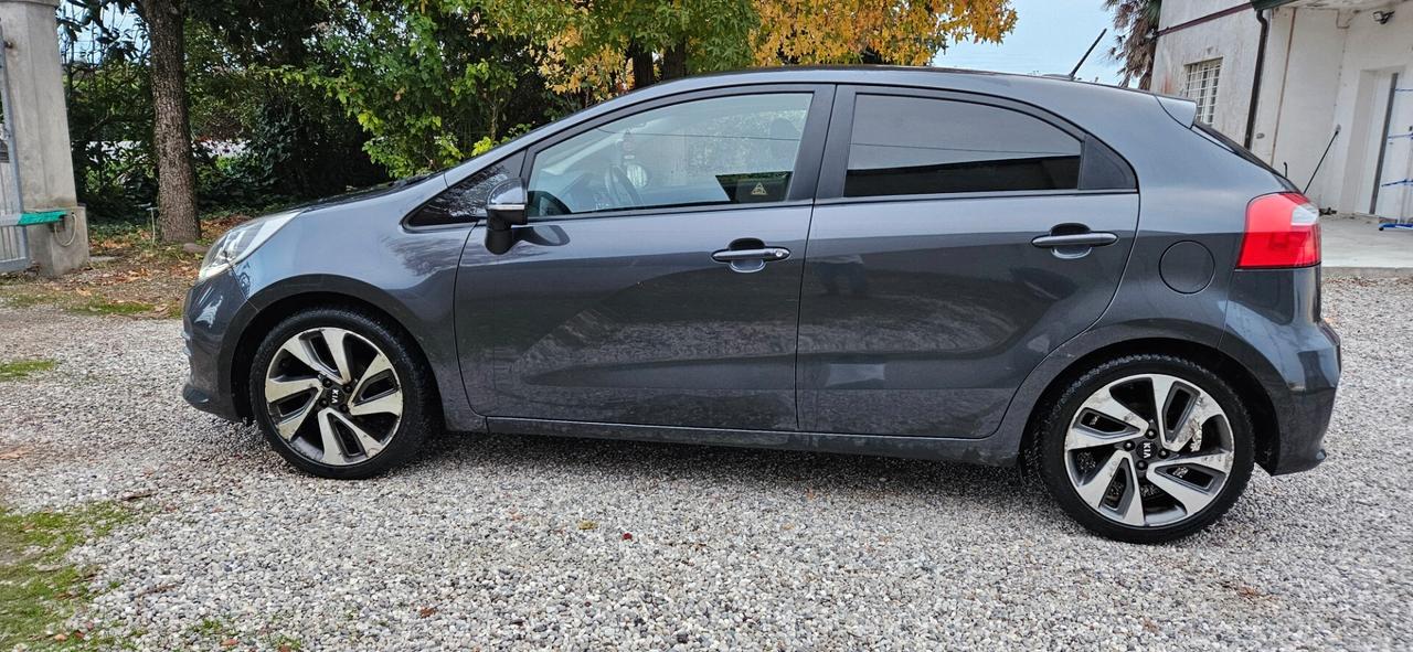 Kia Rio 1.1 CRDi 5p. Cool