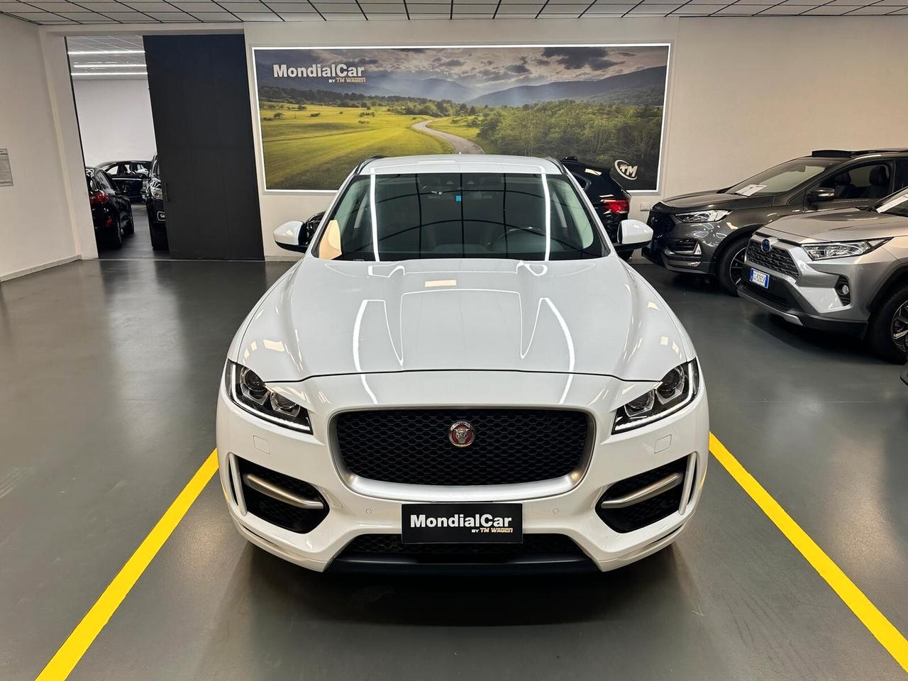 Jaguar F-Pace 2.0 D 180 CV AWD aut. R-Sport