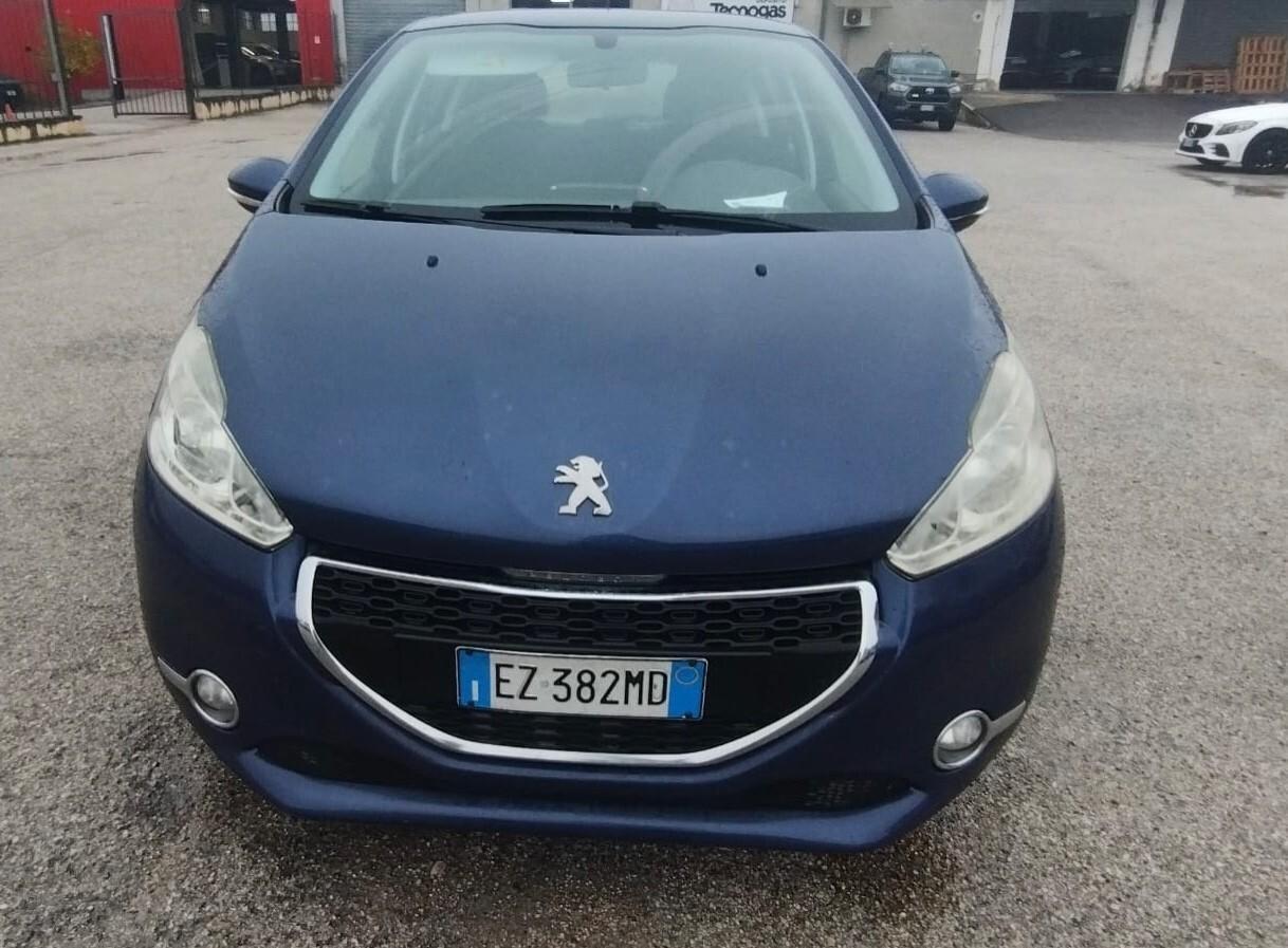 Peugeot 208 1.4 HDi 68 CV 5 porte Access