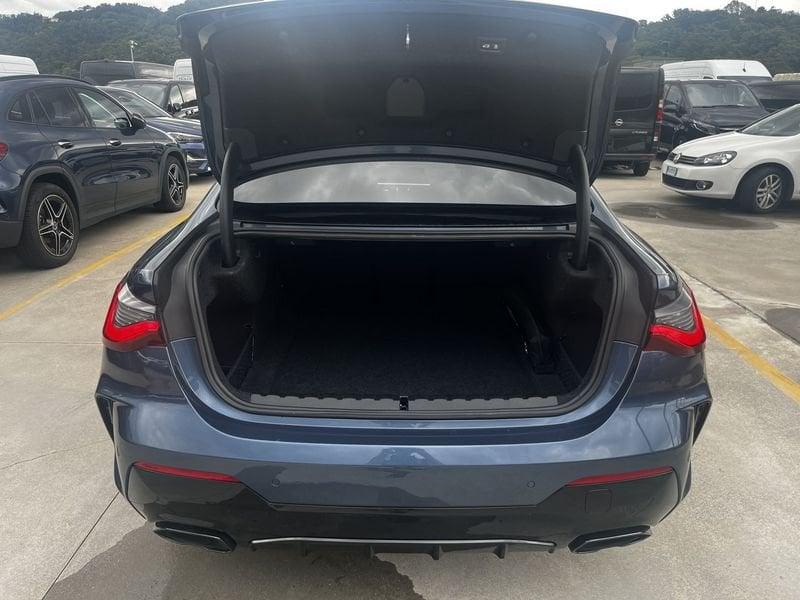 BMW Serie 4 Coupé M440i Coupe mhev 48V xdrive auto