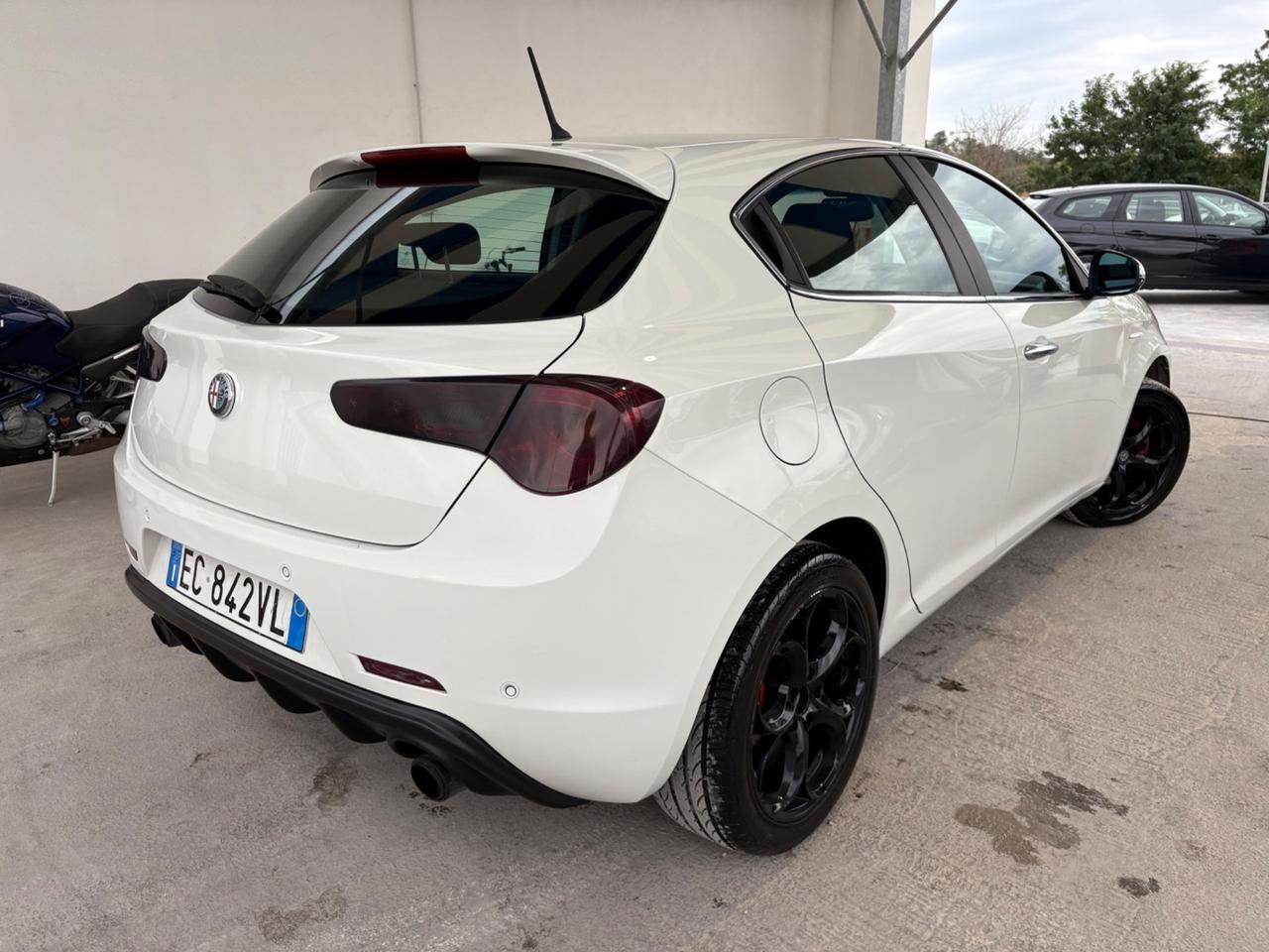 Alfa Romeo Giulietta 1.6 JTDm-2 105 CV Distinctive