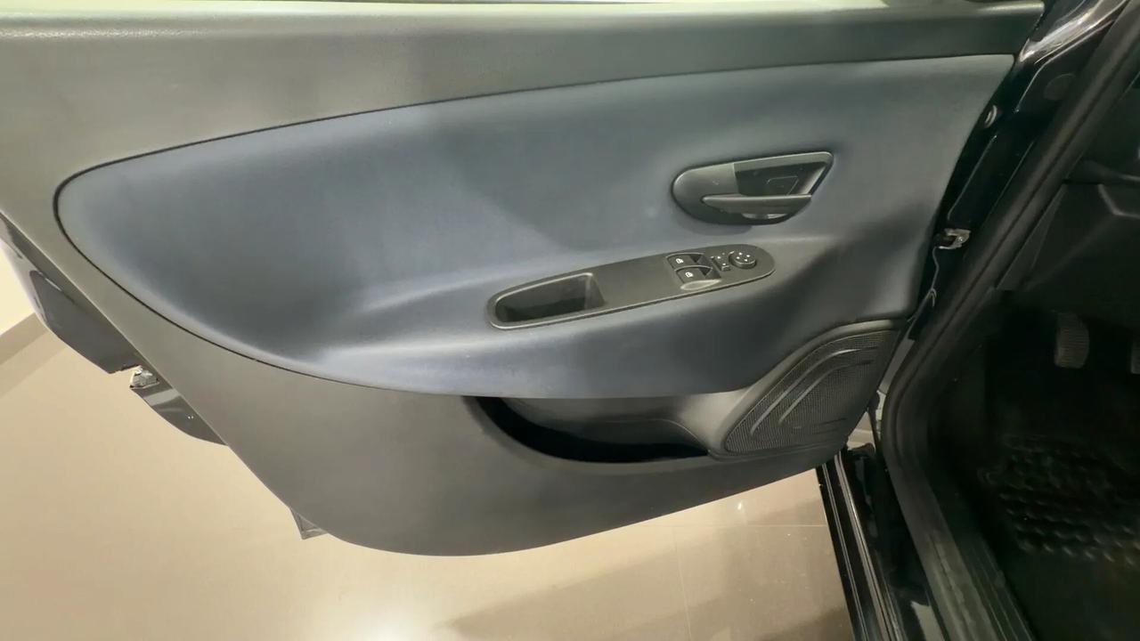 Lancia Ypsilon 1.0 FireFly 5 porte S&S Hybrid Platino