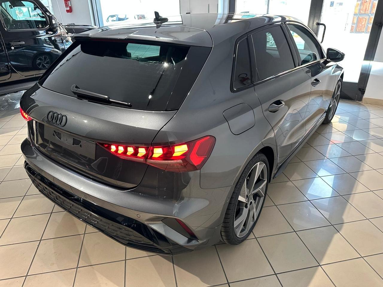 Audi A3 Sportback Black-line 35 2.0 tdi s-tronic