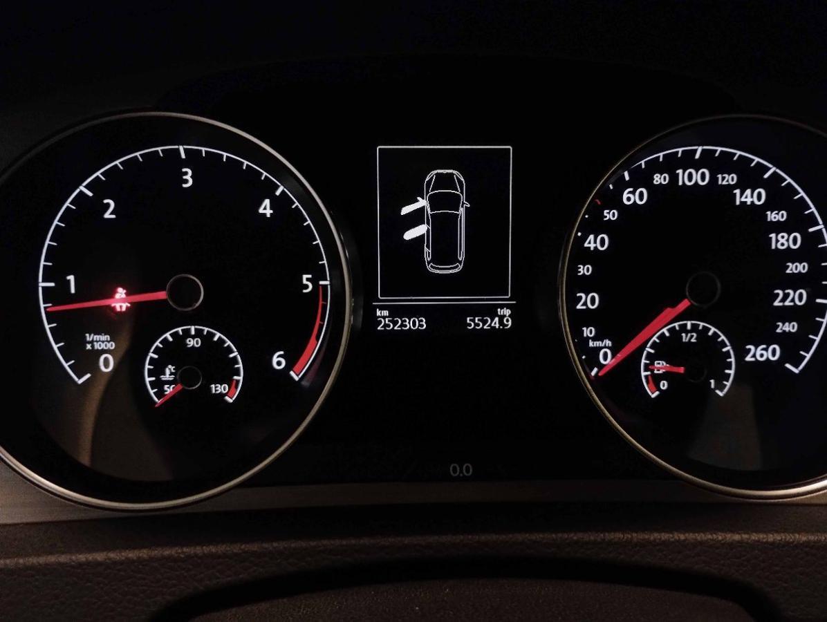 VOLKSWAGEN Golf Variant 1.6 TDI 110 DSG X NEO-PATEN - EURO6/B - RATA DA 119EURO