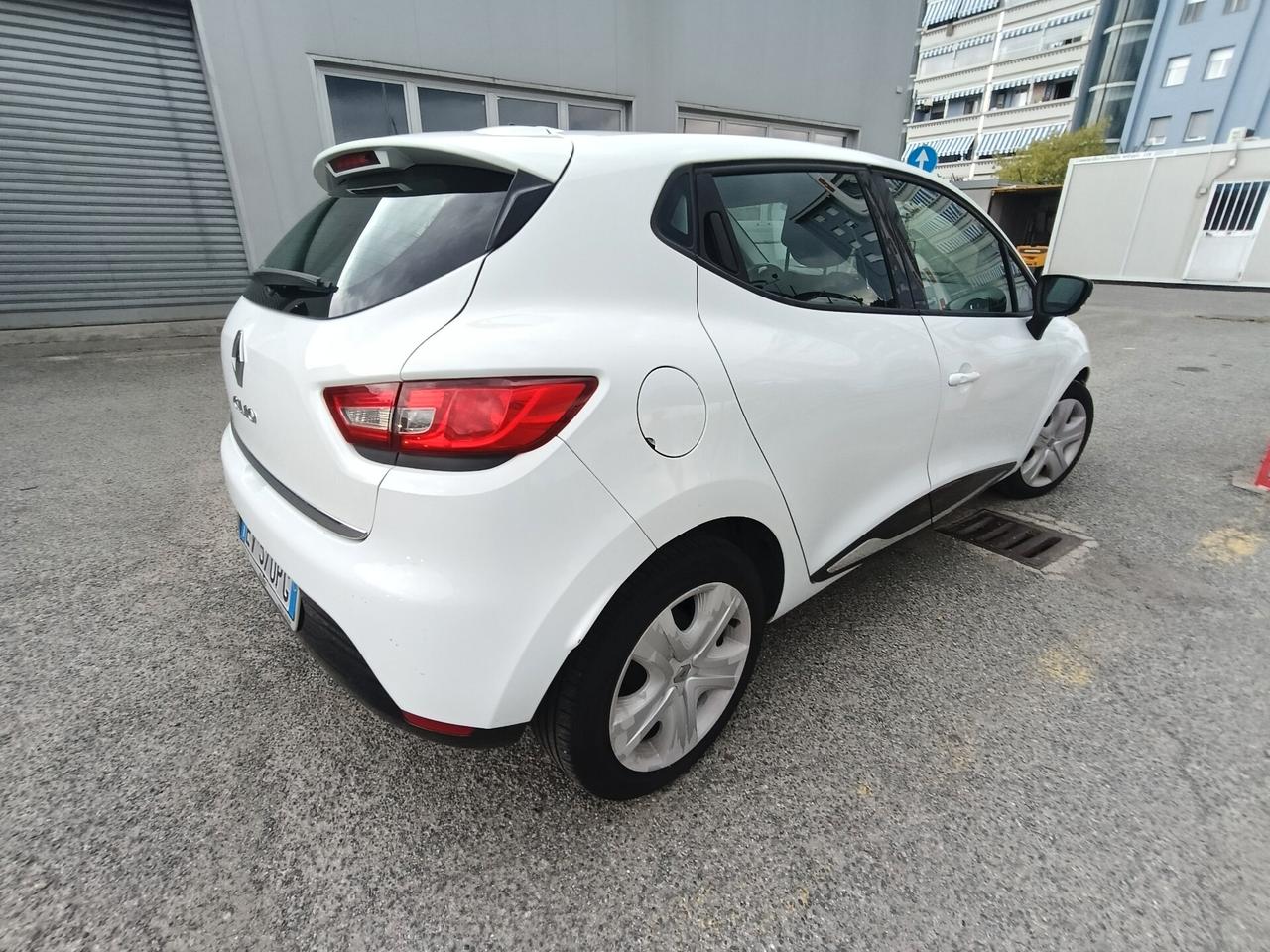 Renault Clio 1.2 75CV 5 porte Live