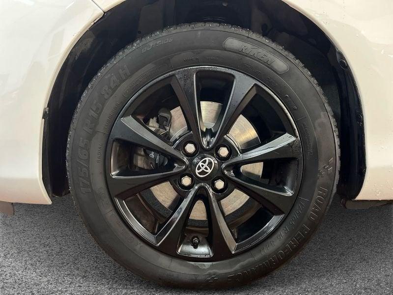 Toyota Yaris III 2017 5p 1.5h Active