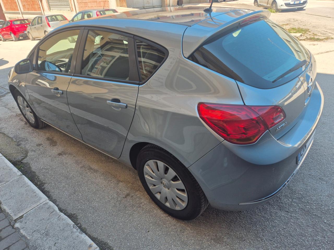 OPEL ASTRA 1.6 CDTI 110 CV BERLINA ANNO 2015 KM CERTIF