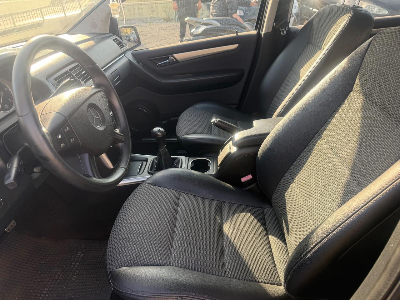 Mercedes-benz B 200 2.0 diesel 2010