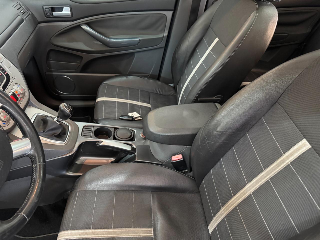 Ford Kuga 2.0 TDCi 136 CV Titanium TETTO PANORAM. 118Mila Km.